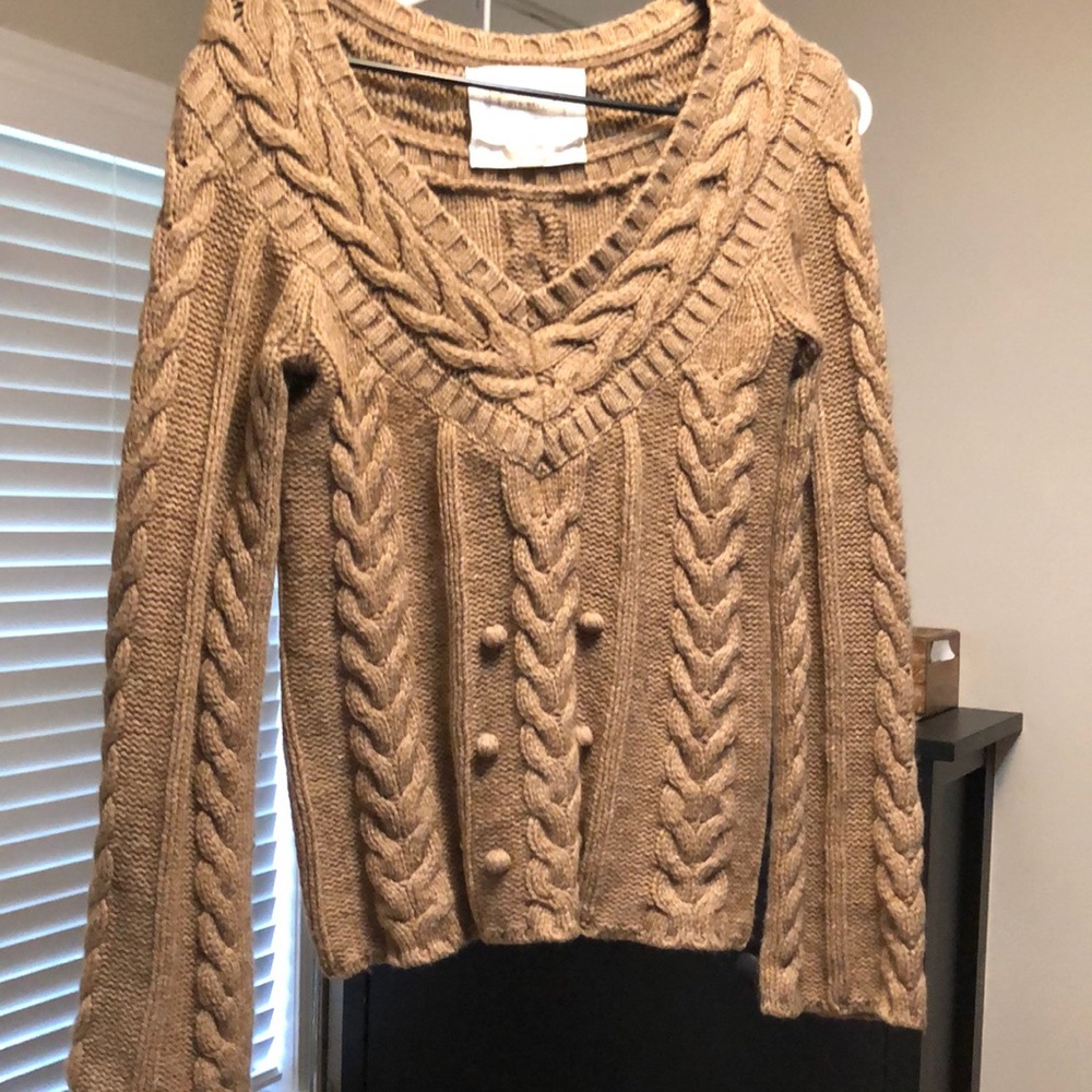 Old Navy Cable knit sweater